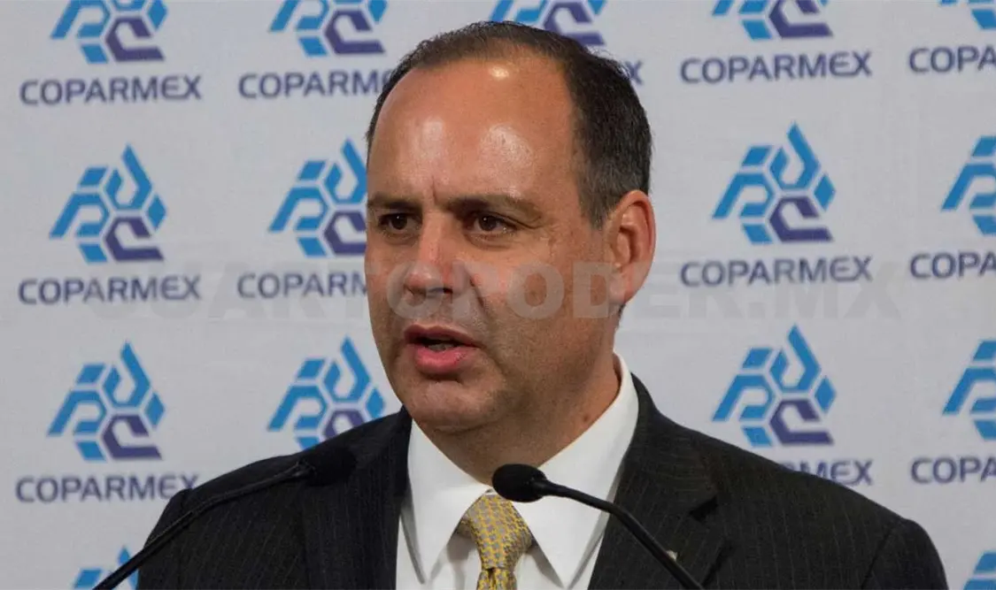 Salario mínimo debe llegar a casi 300 pesos diarios