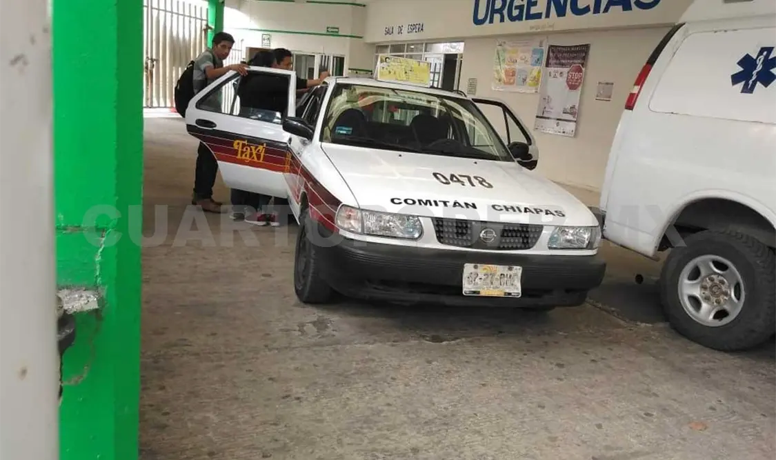 Muere mujer en la puerta de hospital por negligencia