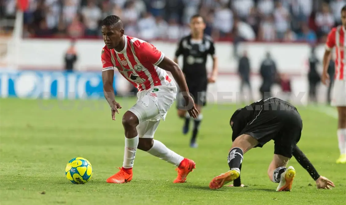 Necaxa va por el triunfo ante Gallos