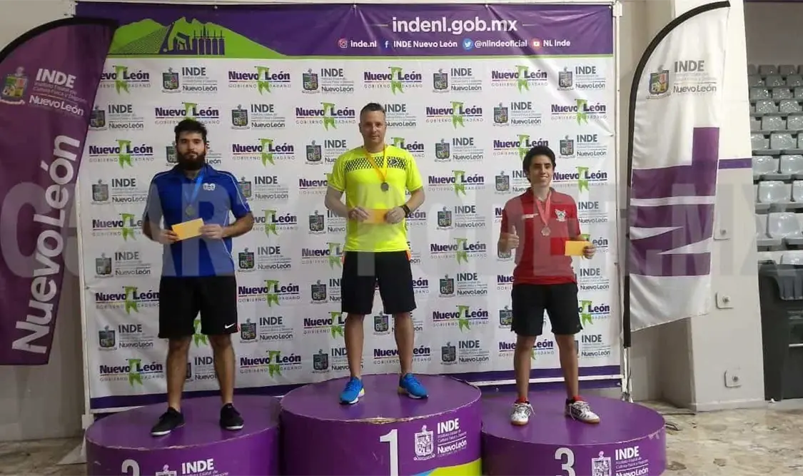 En el primer puesto estuvo el entrenador Dimeys Góngora, quien se alzó con la medalla en la categoría abierta de la rama varonil. Cortesía