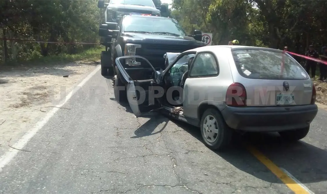 Conductor fallece en choque carretero