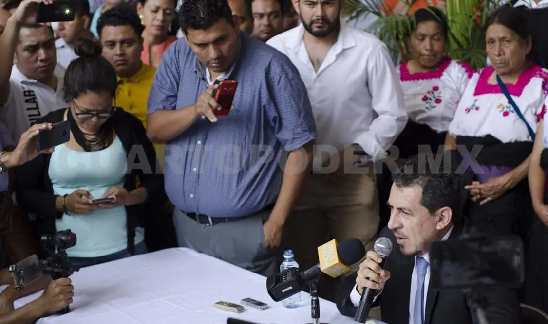 Diputado deja el PVEM y se declara independiente