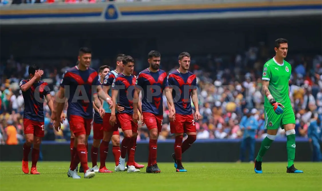 Chivas llega a 113 años con muy poco que celebrar