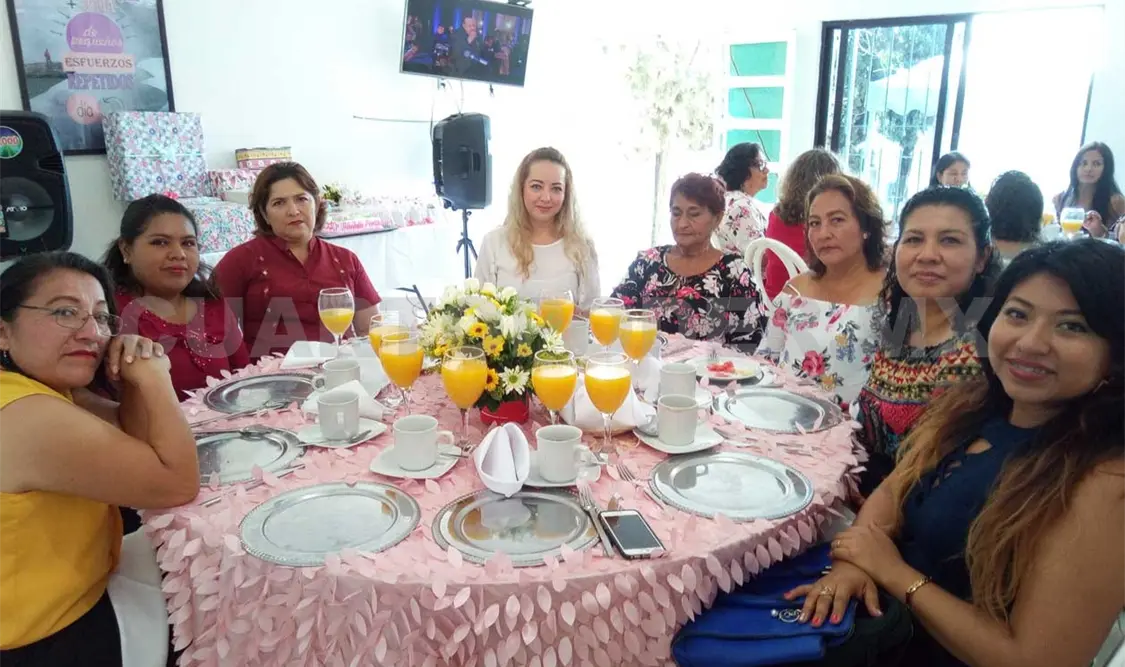 Exigen contratación para ejecutar obras públicas locales