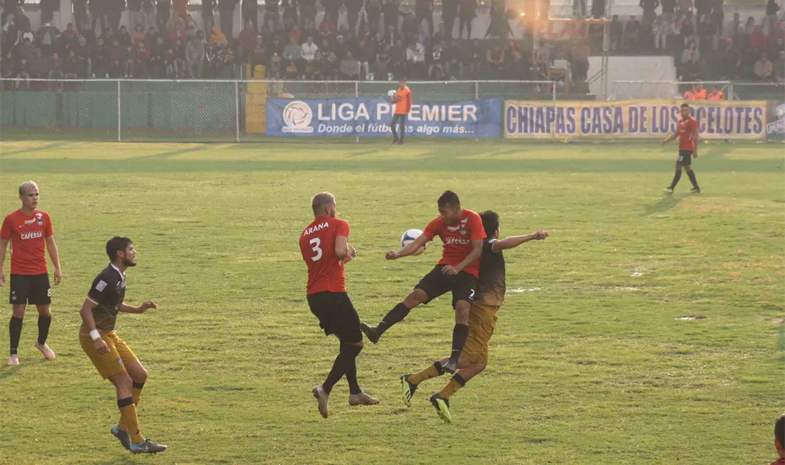 El buen parado del equipo visitante puso en predicamentos a los felinos chiapanecos que tuvieron muy pocas jugadas al frente. Cortesía