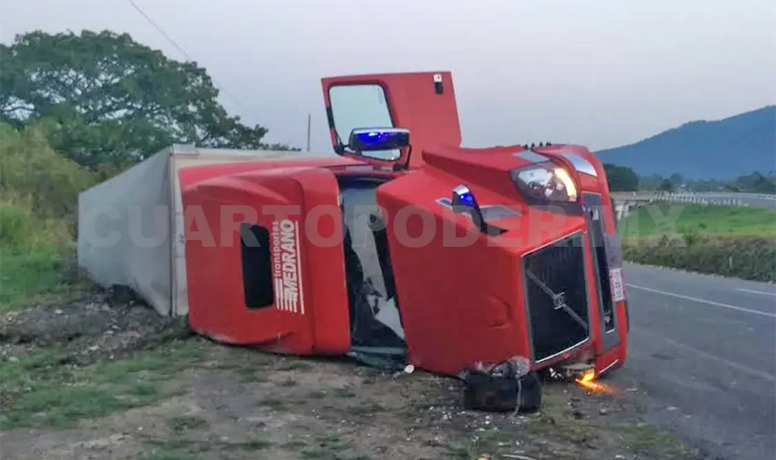 Al parecer fue el exceso de velocidad lo que produjo el accidente en la carretera Costera. Rafael Victorio / CP