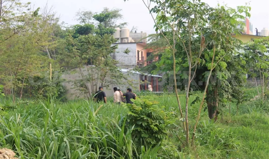 En lote baldío hallan restos humanos