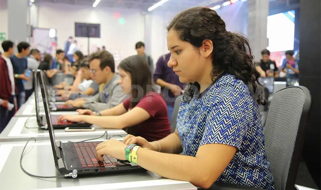 Más de mil 600 jóvenes cuentan con posgrado