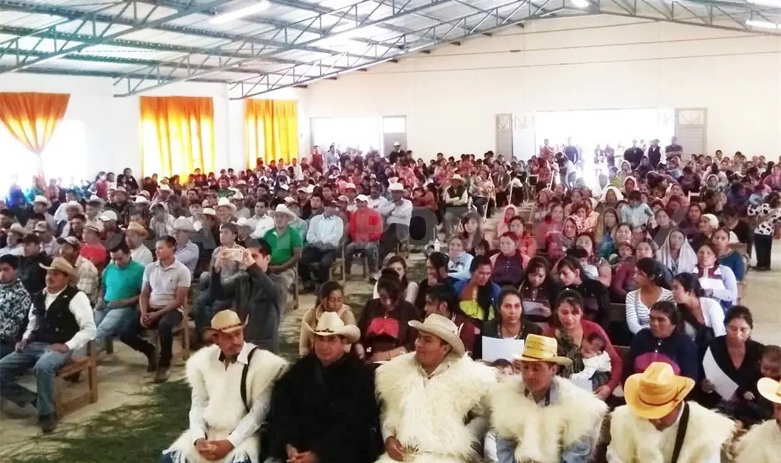 FGE entrega constancias a 107 mujeres y hombres de la localidad Corazón de María del municipio de SCLC. CP