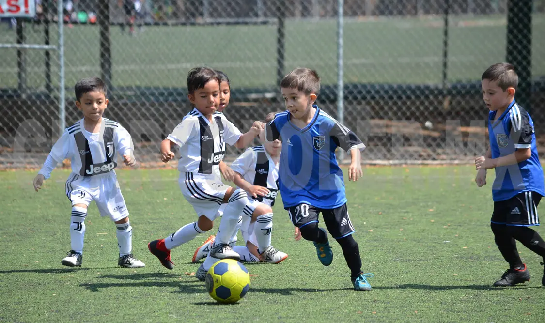 Juventus no se quedó atrás e instantes más tarde logró la igualdad ante San José. Antonio Zúñiga / CP