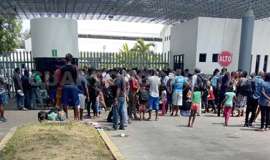 Acusan inacción de Morena para regular caravana
