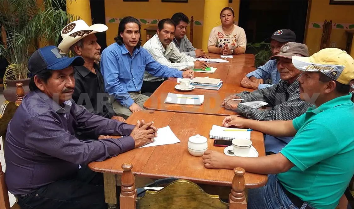 Demandan tarifas justas y condonar deuda