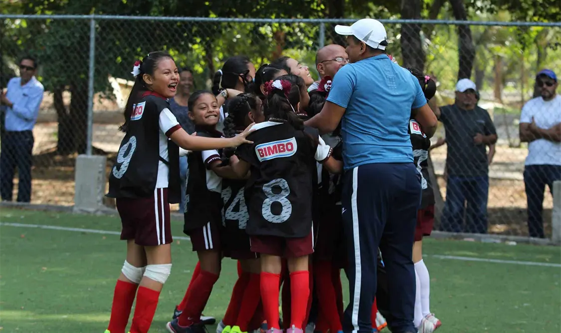 La escuela Enrique Rodríguez Cano consiguió ser el primer equipo representante de la rama femenil de Tuxtla Gutiérrez para la fase estatal del torneo. Cortesía