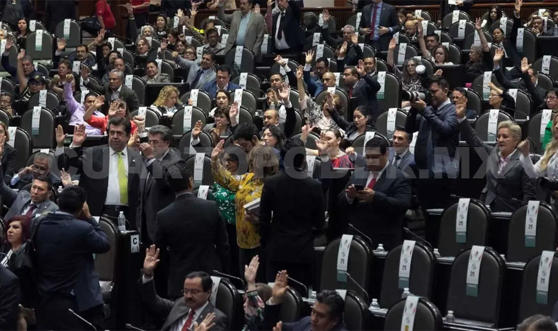 Avalan reforma que promueve paridad