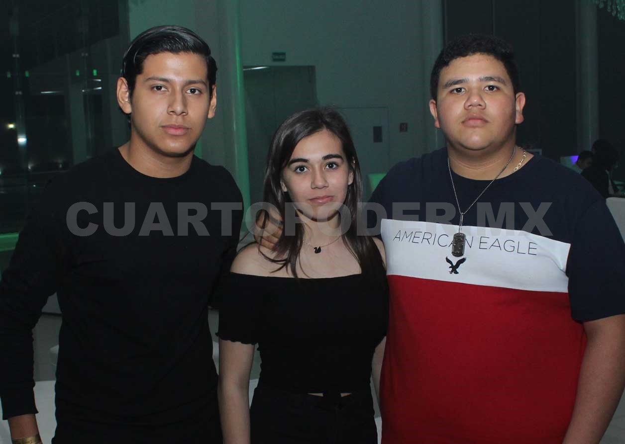 Noche con los amigos