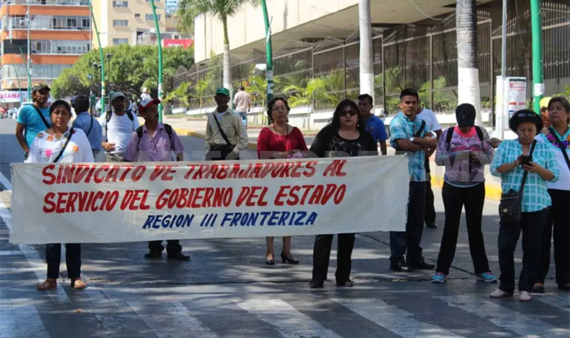 Burócratas de nuevo en conflicto