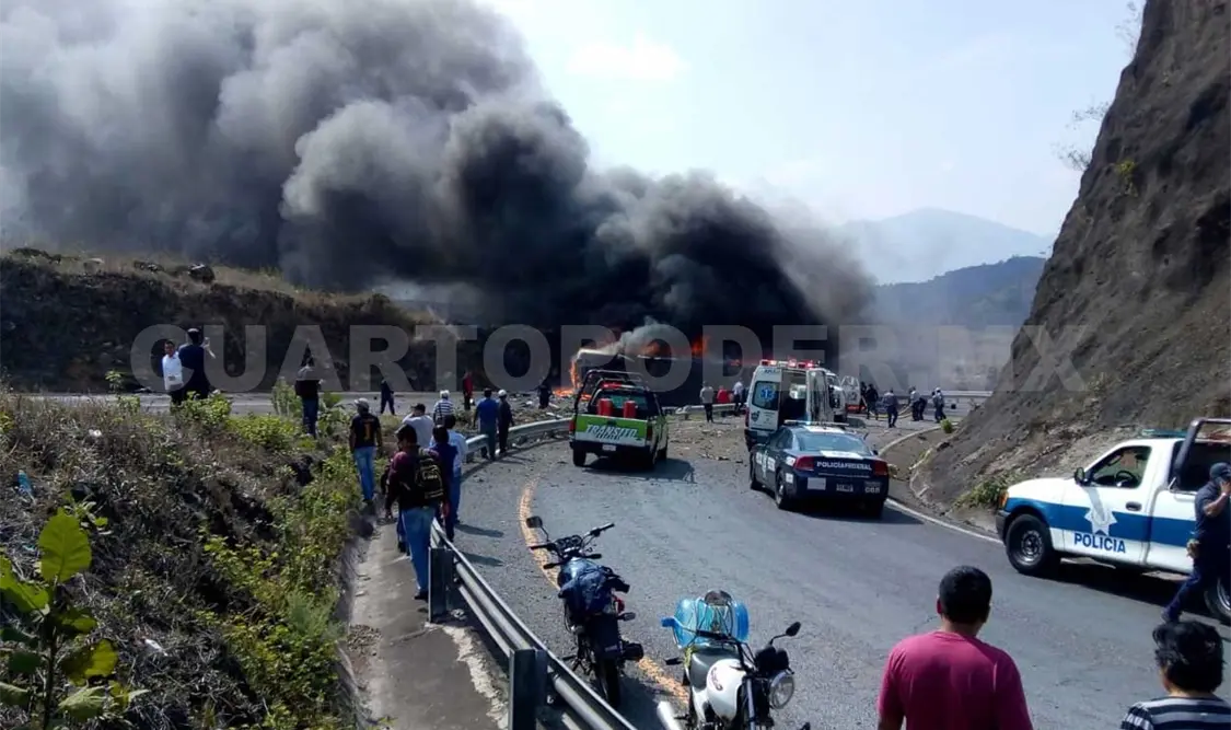 Lamentan muerte de peregrinos tras accidente carretero