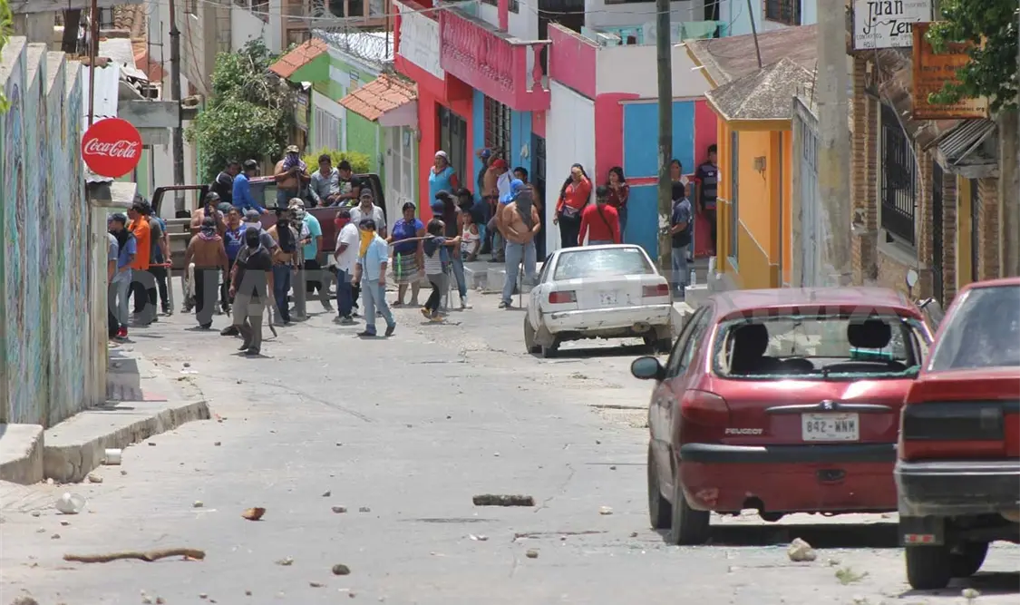 Se enfrentan por la posesión de una casa