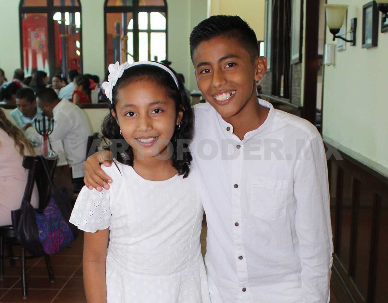 Hermanitos hicieron su primera comunión