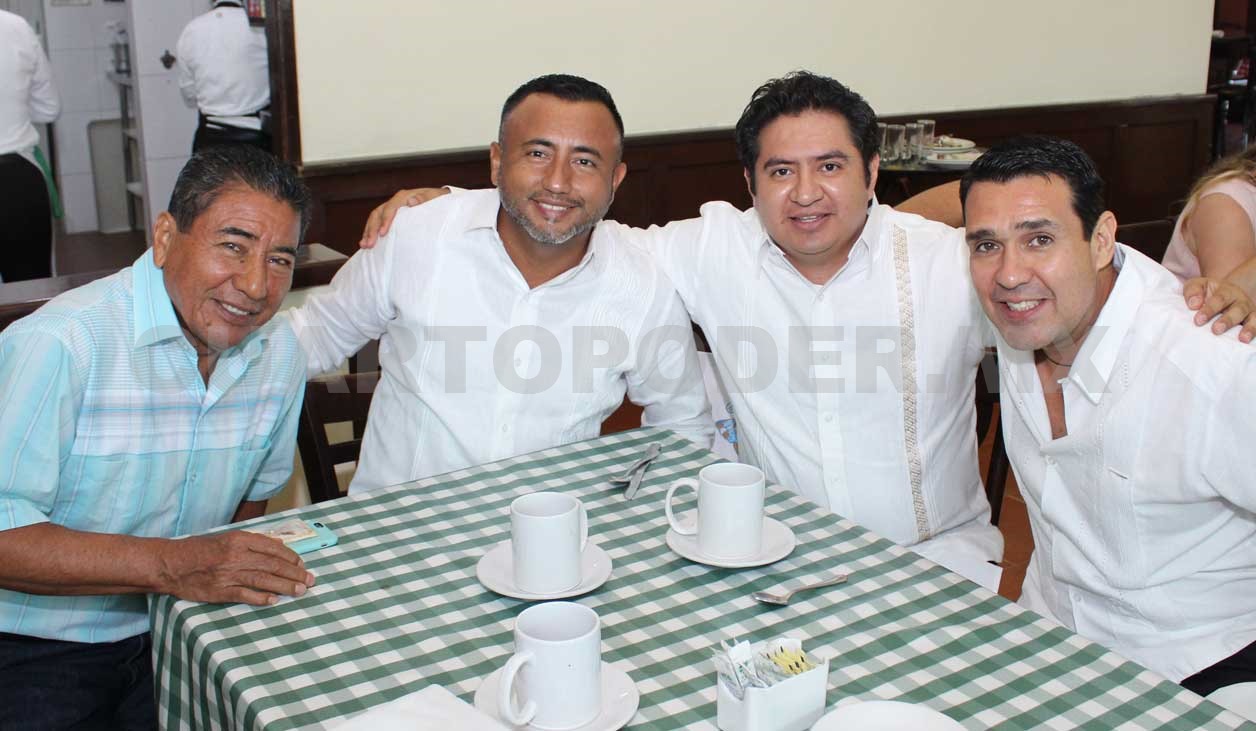 Hermanitos hicieron su primera comunión