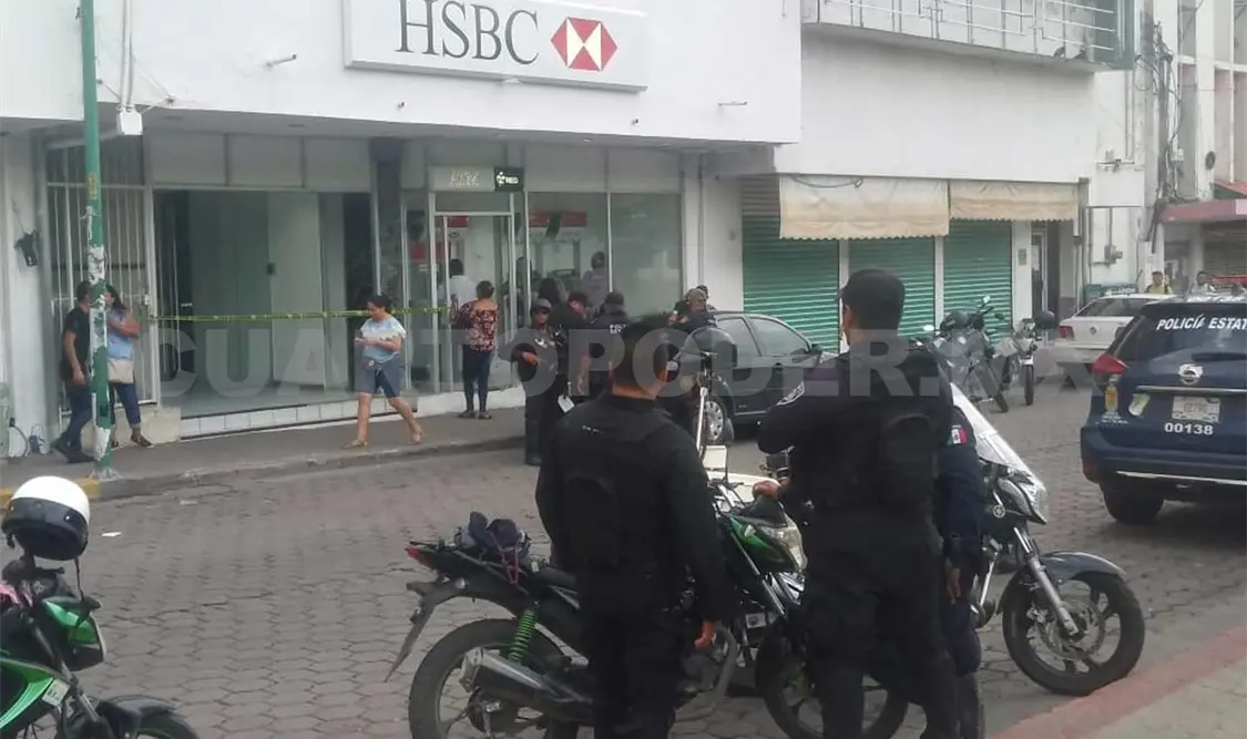 Pistoleros atracan HSBC del parque Central