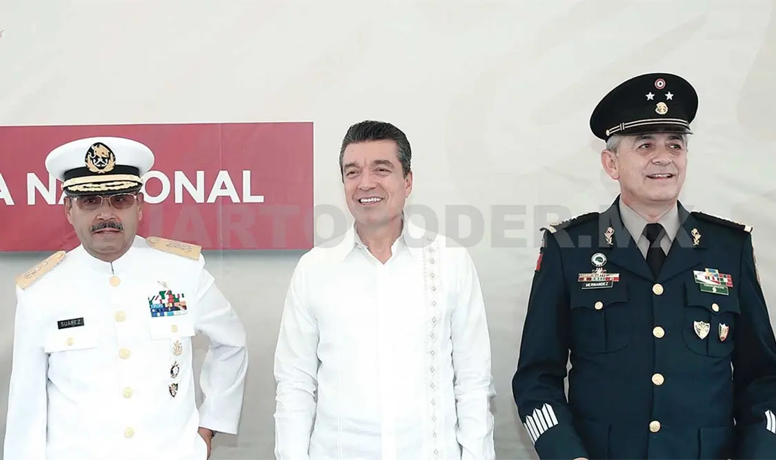 El gobernador Rutilio Escandón Cadenas asistió a la conmemoración del Día de la Marina. CP