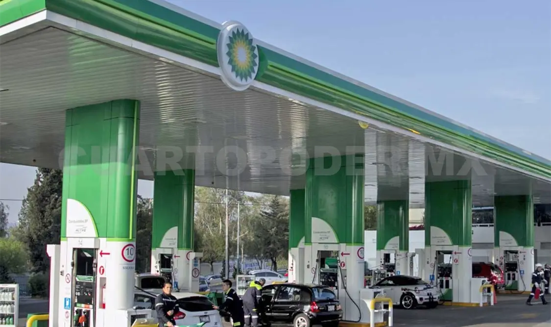 Casi siete de cada 100 mexicanos consumen gasolina producidas en refinerías chinas y coreanas. Agencias