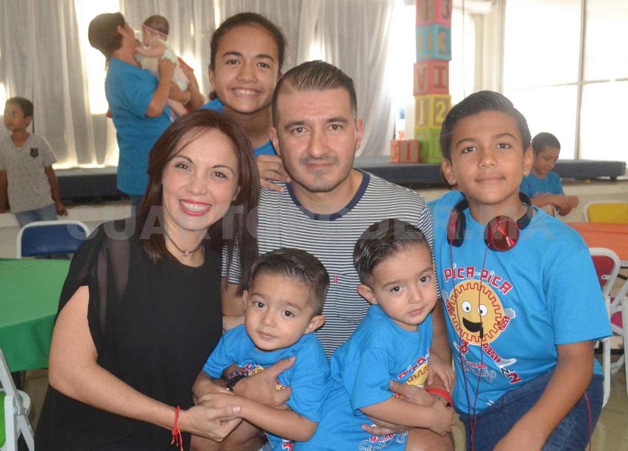 Muchas felicidades, Santiago