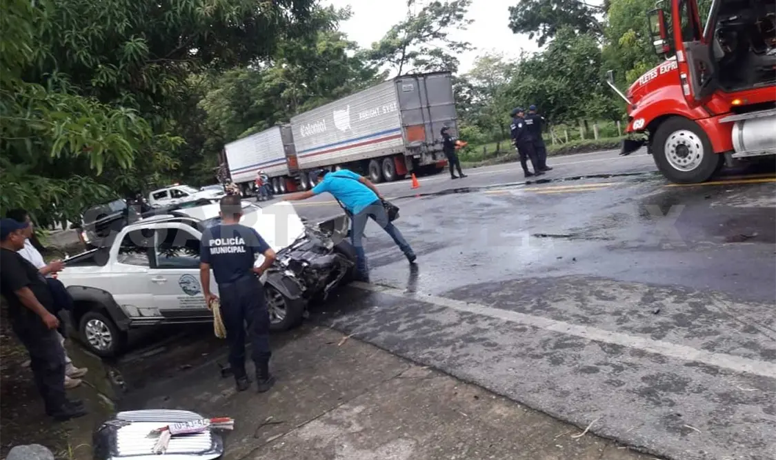 Encontronazo con tráiler salda con un muerto