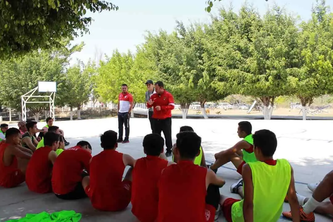 Ambos jugadores, quienes están en contacto con el director técnico, han manifestado su deseo de volver a jugar pronto. Cortesía