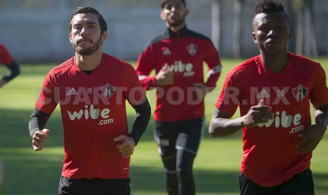 Pumas confirma a sus primeros dos refuerzos