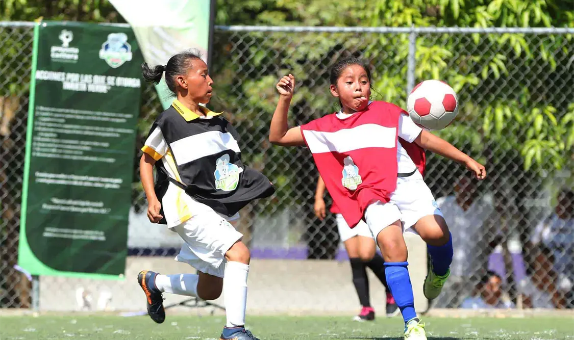 De juego en juego, las niñas que lograron el campeonato fueron mostrando su gran nivel de juego. Cortesía