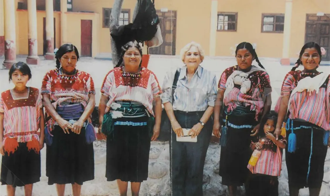 INAH recibe archivo de Margarita Nolasco Armas