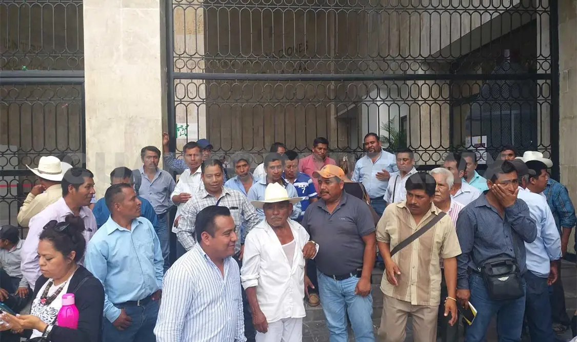 Celebran caída del edil; quieren Concejo Municipal