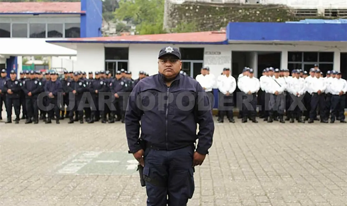 Reconocen a policía por su destacado trabajo