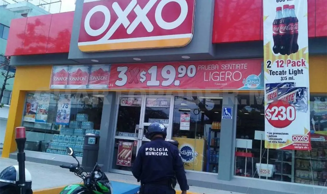 Sujeto asaltó tienda de conveniencia y escapó