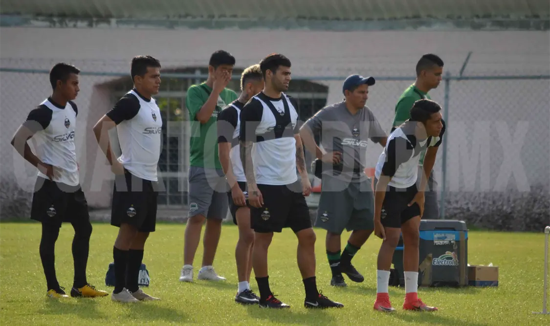 En el sorteo participación 27 clubes, los cuales quedaron divididos en nueve grupos, de tres conjuntos cada uno. Cortesía