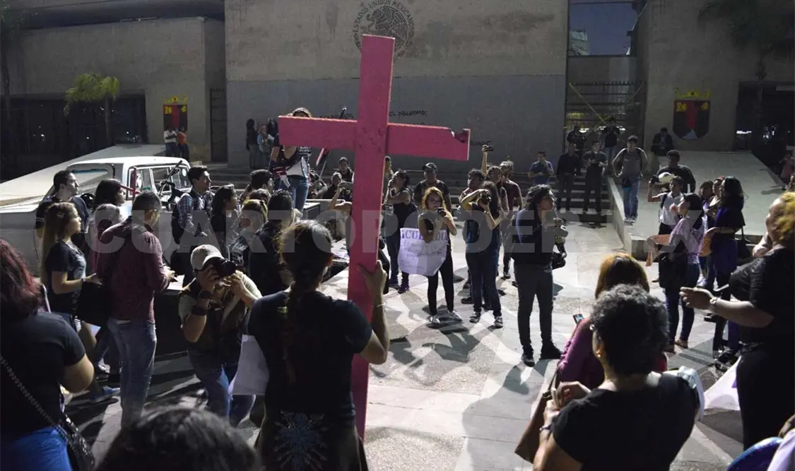 Se suman esfuerzos desde varios frentes contra los feminicidios