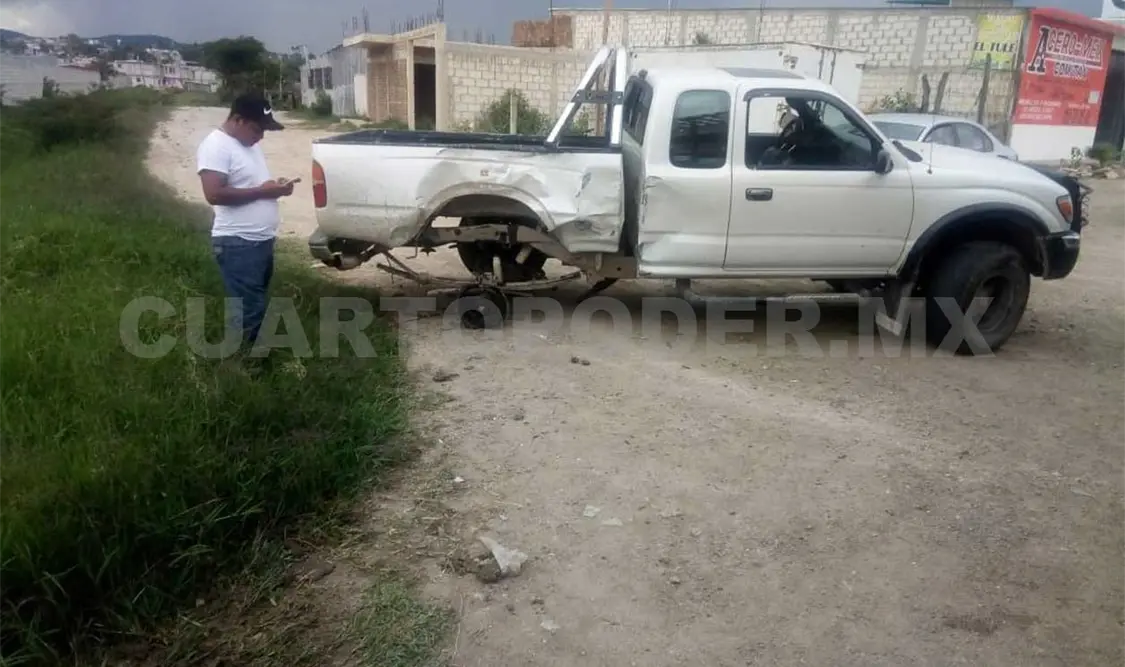 Camión embiste a Pick up