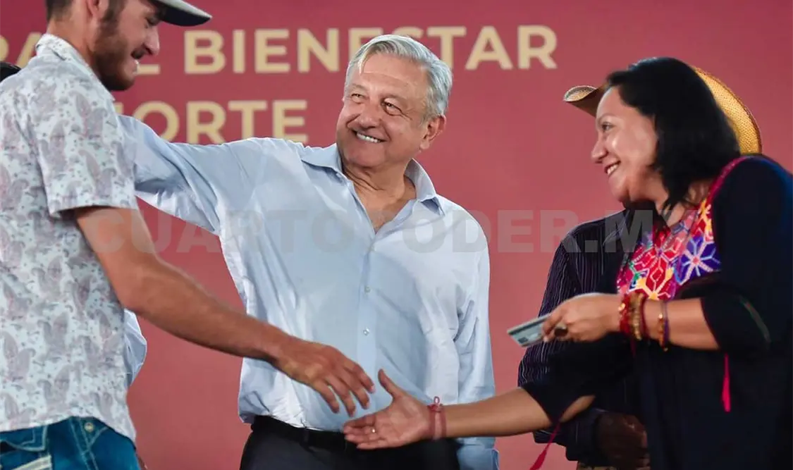 El mandatario durante la entrega de apoyos del programa Bienestar en el municipio de Cuauhtémoc, Chihuahua. Twitter