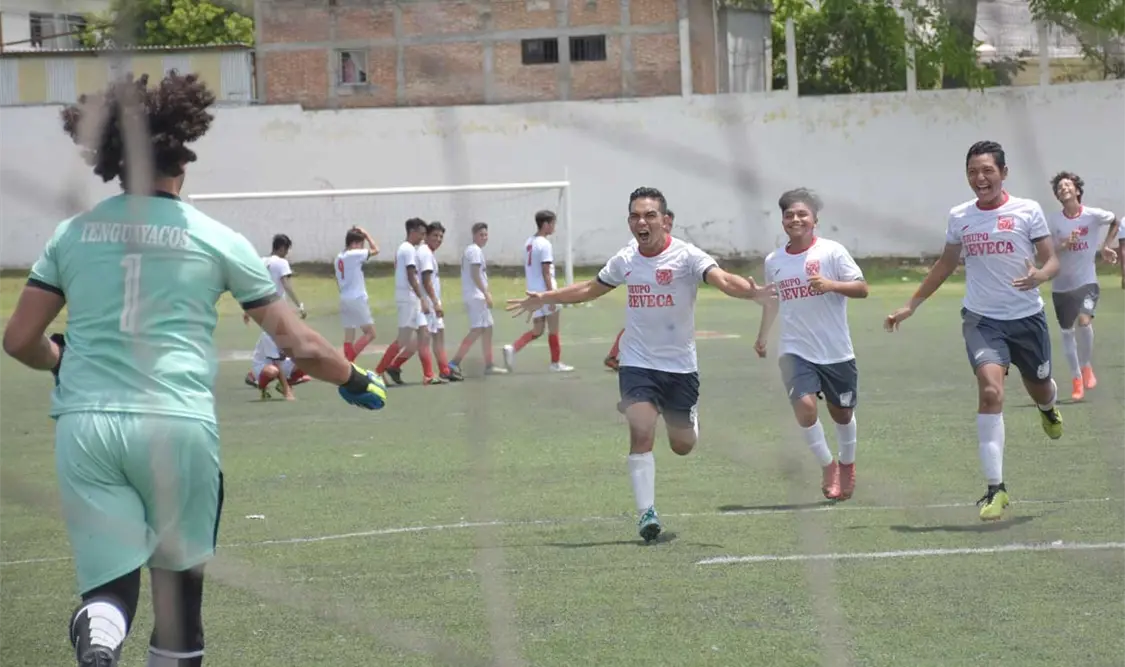 Tenguayacos consigue el título de la zona centro