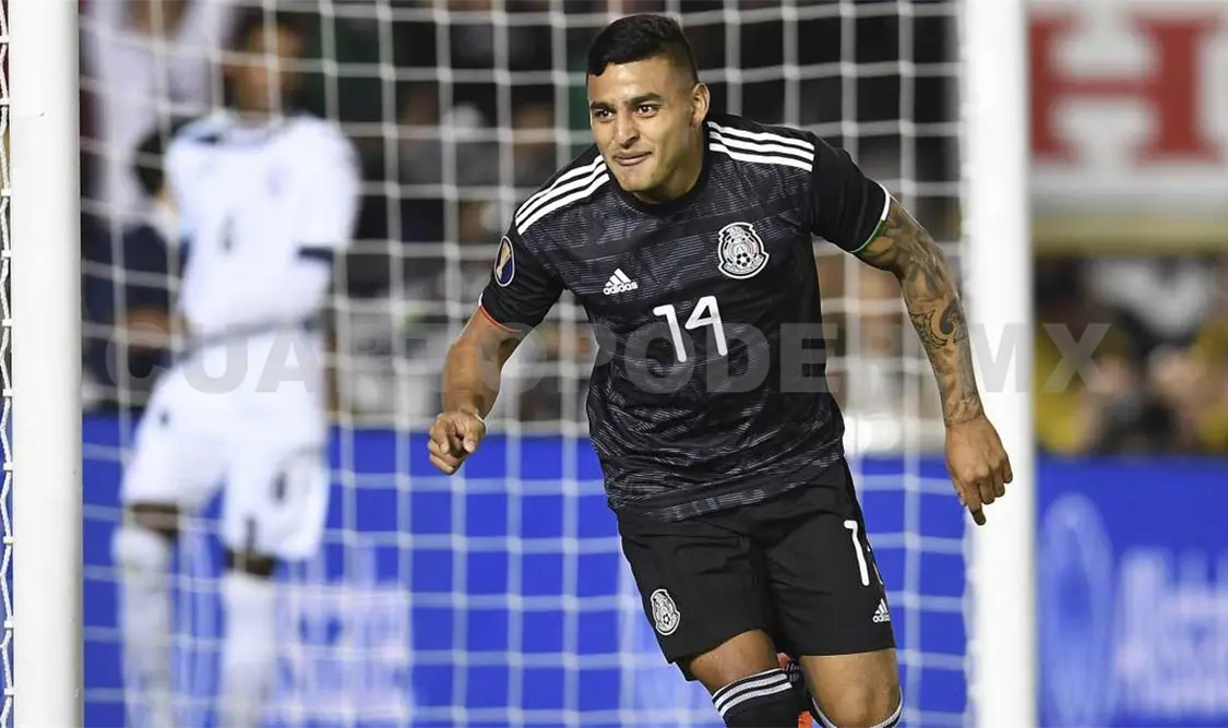 Goleada hace olvidar al “Chicharito”