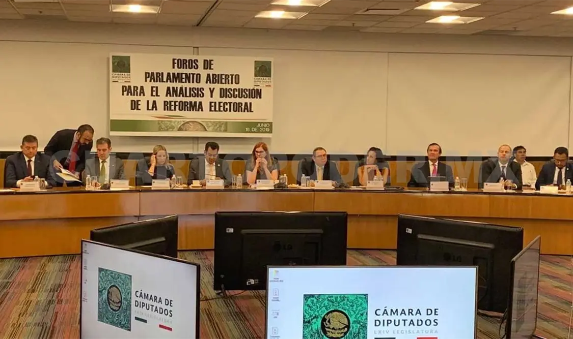 IEPC participa en foros sobre Reforma Electoral