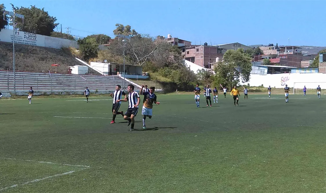 En las categorías inferiores, inscritas oficialmente, se están jugando los partidos de semifinales. Cortesía