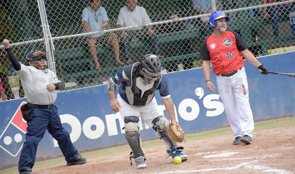 Pumach le pone un alto a Motorama
