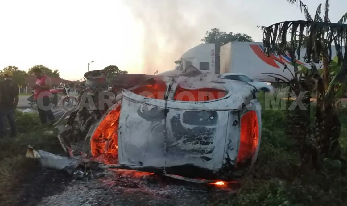 Reducido a cenizas quedó March durante carambola