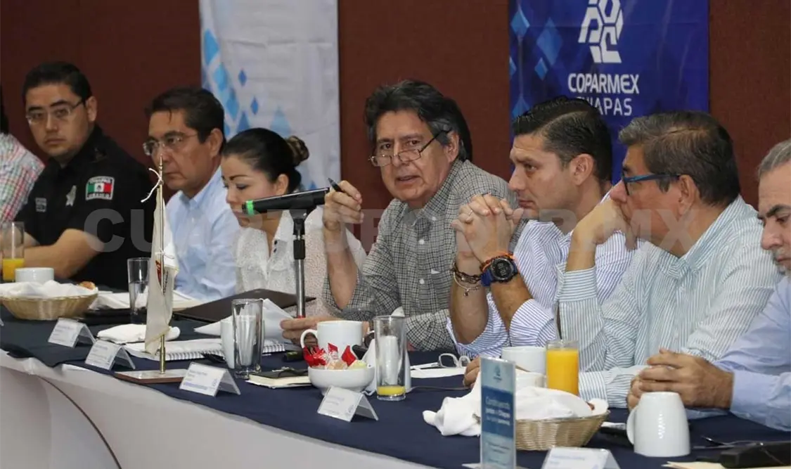 Se reúne alcalde con empresarios de Coparmex