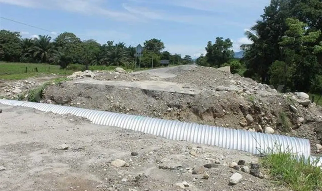 Exigen investigar consorcio por pésima carretera