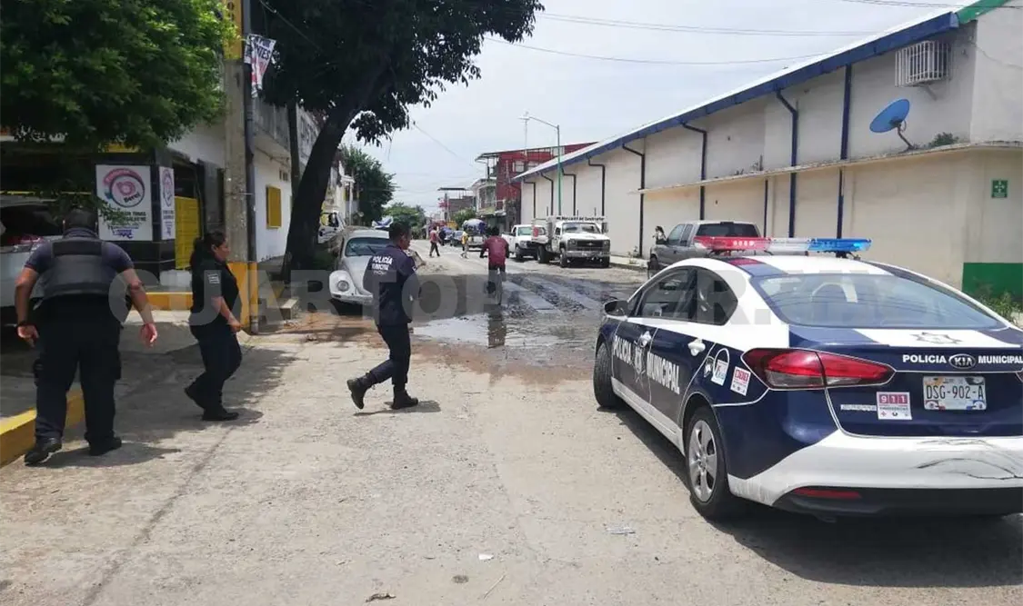 Mujer recibe tres balazos y le arrebatan 100 mil pesos