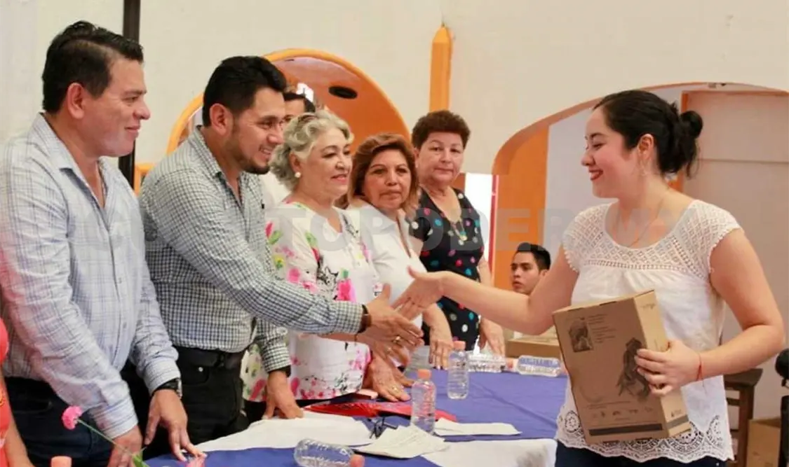 Pacta Icheja a favor de la educación